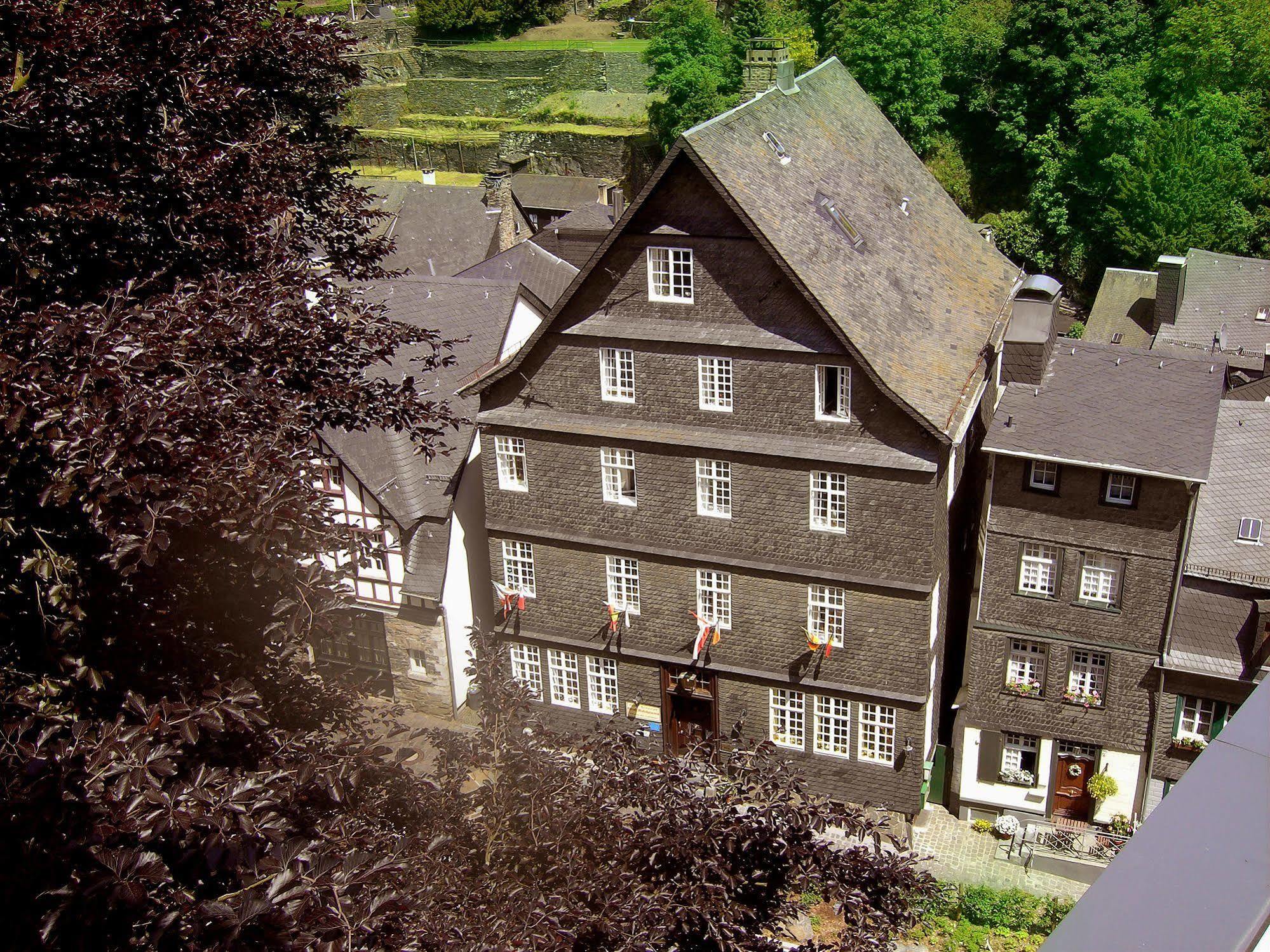 Hotel Graf Rolshausen Monschau Exterior foto